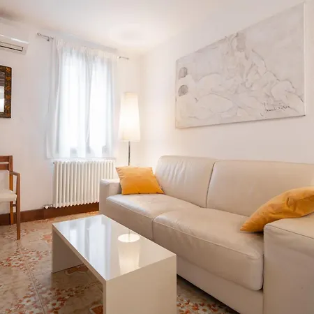 New 3 Min To Biennale-typical Venetian Home-le Ancore Apartment