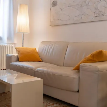 New 3 Min To Biennale-typical Venetian Home-le Ancore