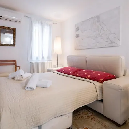 New 3 Min To Biennale-typical Venetian Home-le Ancore